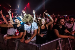 Sziget - Clutch