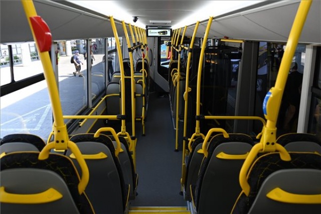 Bemutatták a magyar buszcsalád új típusát 