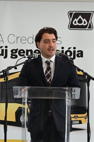 Bemutatták a magyar buszcsalád új típusát 