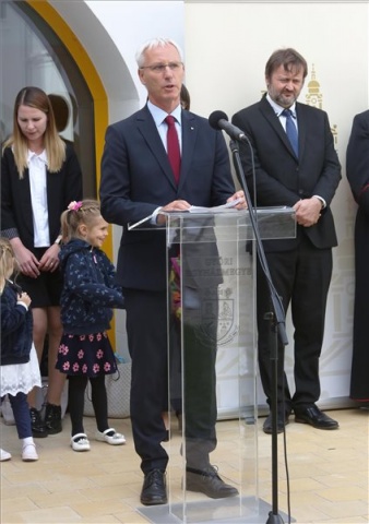 Óvodát és bölcsődét avattak Sopronban