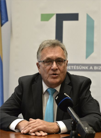 Megoldott a nagytarcsai Petőfi-lakótelep biztonságos fűtés- és melegvízellátása