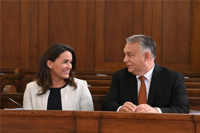 A megújult dunamelléki püspöki székház és az újjáépített kollégium átadása Budapesten