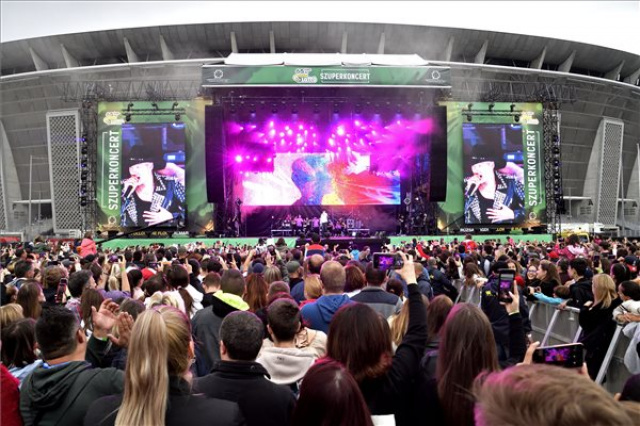 Ötöslottó szuperkoncert Budapesten