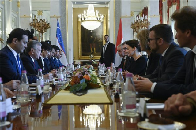 Az üzbég elnök Budapesten