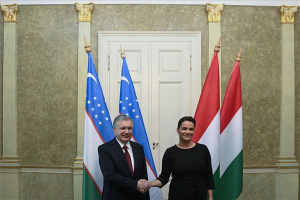 Az üzbég elnök Budapesten