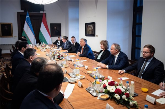 Az üzbég elnök Budapesten