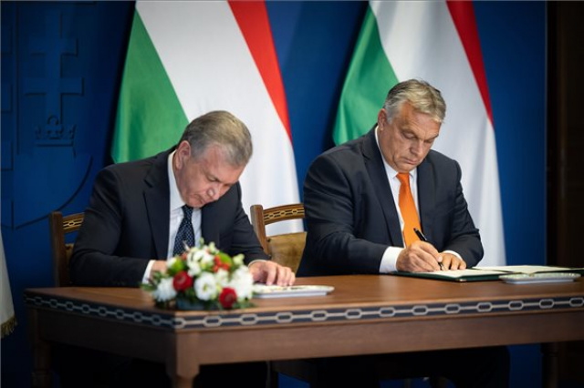 Az üzbég elnök Budapesten
