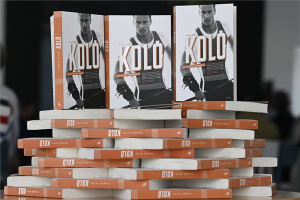 Könyv jelent meg Kolonics Györgyről