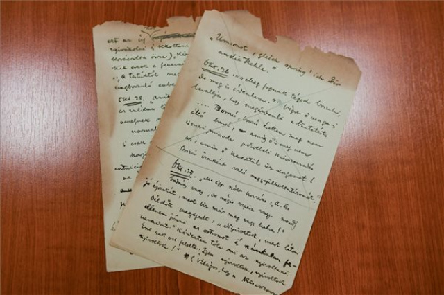 A Kosztolányi család és Csáth Géza hagyatékával bővült a Pannon Egyetem gyűjteménye