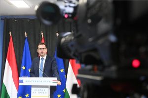 A Demokratikus Koalíció Árnyékkormányinfó sajtótájékoztatója 