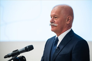 Csák János a Mondjunk nemet a szankciókra! elnevezésű rendezvényen Pesterzsébeten
