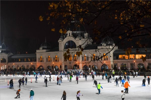 Indul a korcsolyaszezon a Városligeti Műjégpályán