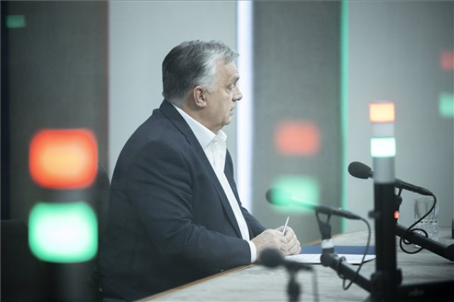 Miniszterelnöki interjú a Kossuth rádióban