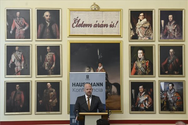Szépmíves szakmák képzését tervezi a Hauszmann Alapítvány