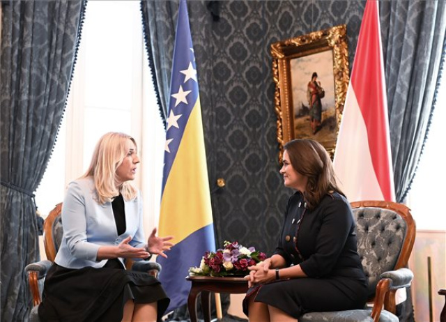 Novák Katalin fogadta Zeljka Cvijanovicot, Bosznia-Hercegovina Államelnökségének soros elnökét