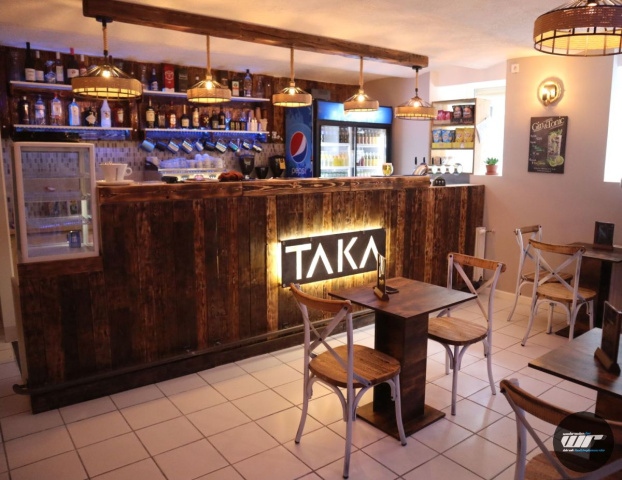 Taka Coffee & Bar 