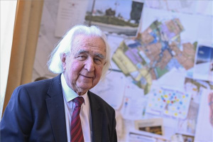 Lemondott a Veresegyházat 58 éve irányító Pásztor Béla polgármester