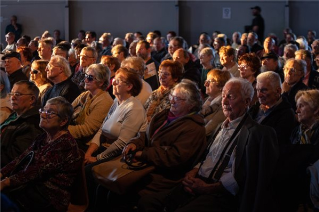 Dobrev Klára a DK pécsi országos nagyrendezvényén 