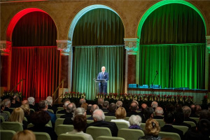 Március 15. - Csák János állami kitüntetéseket, művészeti díjakat adott át