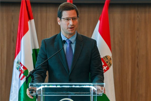 Négycsillagos szállodát adtak át az inárcsi pihenő mellett 
