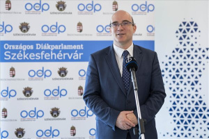 Az Országos Diákparlament záró sajtótájékoztatója