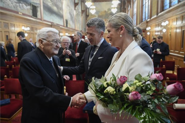 Átadták az első Nemzeti Emlék-őr díjakat