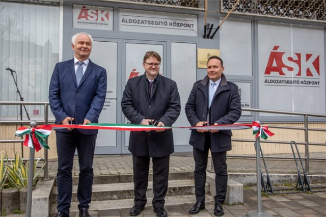 Átadták az Áldozatsegítő Központot Békéscsabán