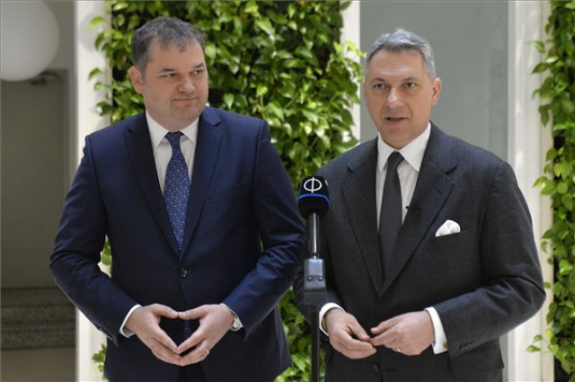 Lázár János fogadta Románia fejlesztési, közigazgatási és közmunkálatokért felelős miniszterét