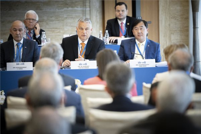 Orbán Viktor Bledben 