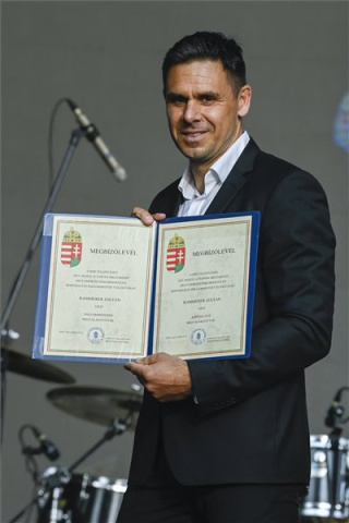 Átvette mandátumát Kammerer Zoltán polgármester Gödön