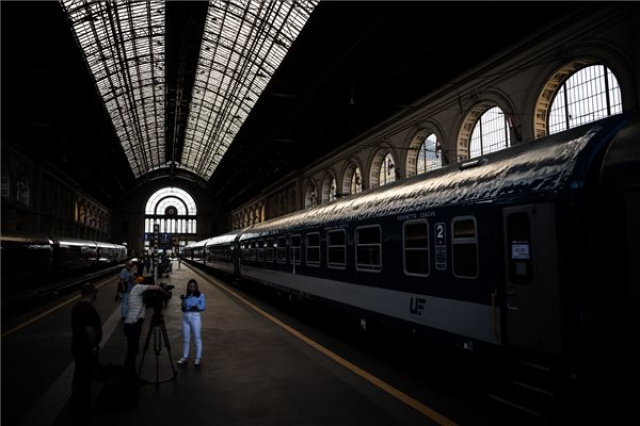 Zarándokvonat indult Csíksomlyóra Budapestről