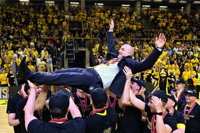 Férfi kosárlabda NB I - Ötödször bajnok a Szombathely