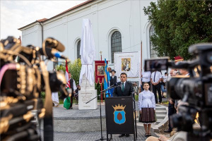 Nemzeti összetartozás napja - Felavatták a nemzeti összetartozás emlékművét Újkígyóson