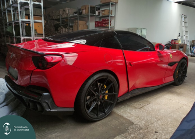 Ferrari Portofino NAV