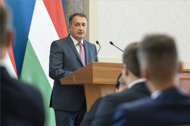 A Dana amerikai gépjárműalkatrész-gyártó 36 milliárd forintos beruházása Győrben 