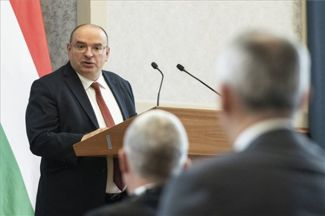 A Dana amerikai gépjárműalkatrész-gyártó 36 milliárd forintos beruházása Győrben 