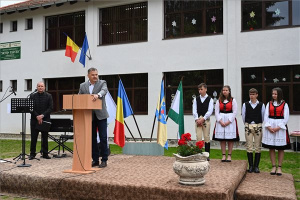 Átadták az újjáépített kommandói iskolát Erdélyben