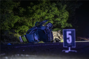 Ketten meghaltak frontális ütközésben a 22-es főúton