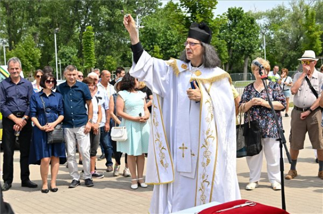Csepelen megnyílt a Kolonics Györgyről elnevezett szabadidőközpont