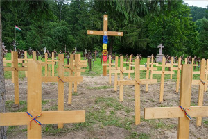 Úzvölgyi katonatemető - Újabb román kereszteket helyeztek ki 