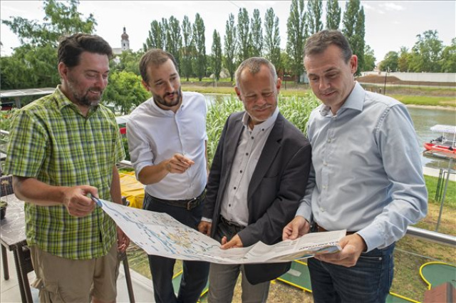 Kalandtérkép segíti a Szigetközbe és Pannonhalma térségébe látogatókat