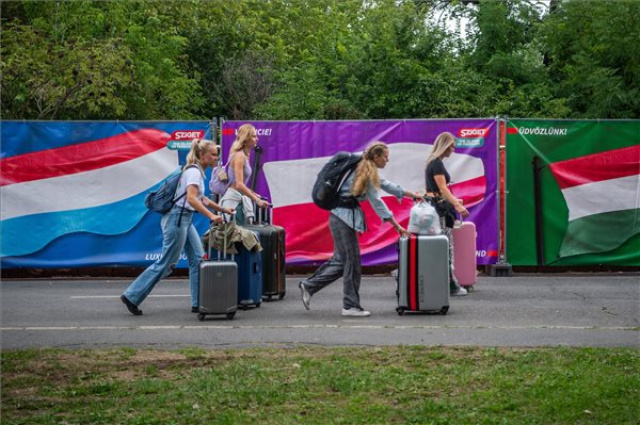 Sziget - Érkeznek a fesztiválozók