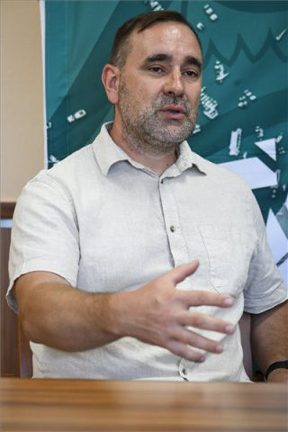 Tekvondós világversenyek sorozatban, magyarokkal