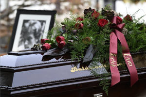 Végső búcsút vettek Balázsovits Lajostól, a nemzet színészétől