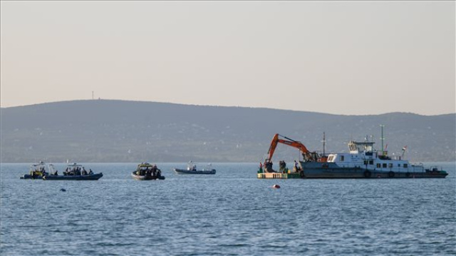 A Balatonba zuhant egy rendőrségi helikopter