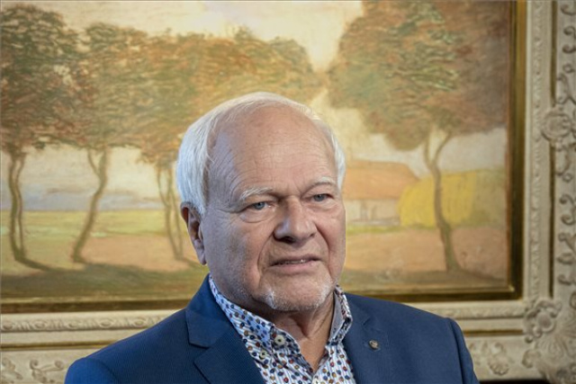 Nagyszabású Zsolnay-kiállítás nyílt a ResoArt Villában 