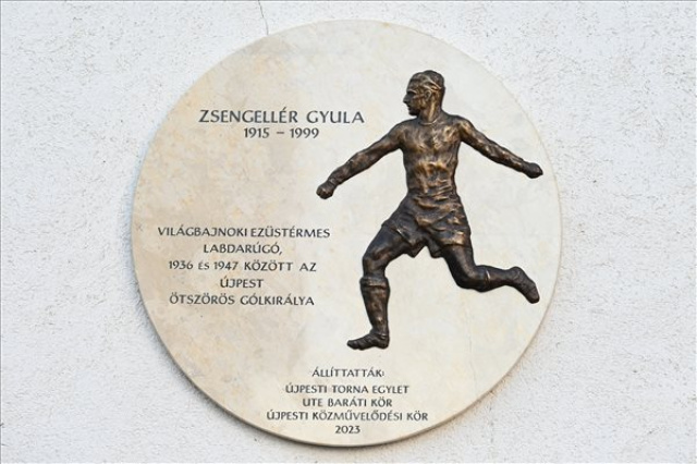 Felavatták Zsengellér Gyula emléktábláját Újpesten