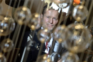 Krausz Ferenc, Pierre Agostini és Anne L'Huillier kapja idén a fizikai Nobel-díjat