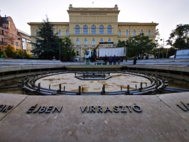 Dugonics téri szökőkút