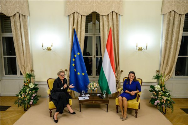 Novák Katalin Fejér vármegyében